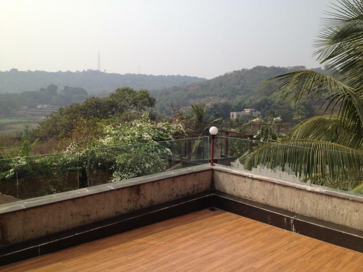 Royal Palms, Aarey Colony, Goregaon Villa Mumbai Exterior foto